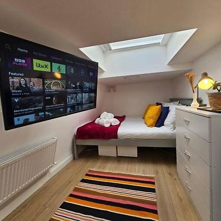 West Kensington Bright Flat Apartment London Exterior photo