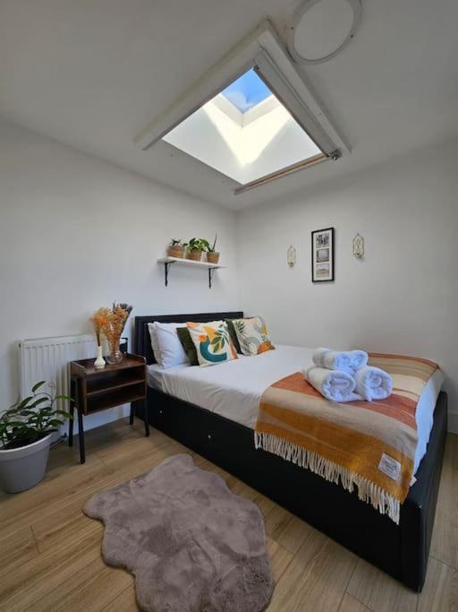 West Kensington Bright Flat Apartment London Exterior photo
