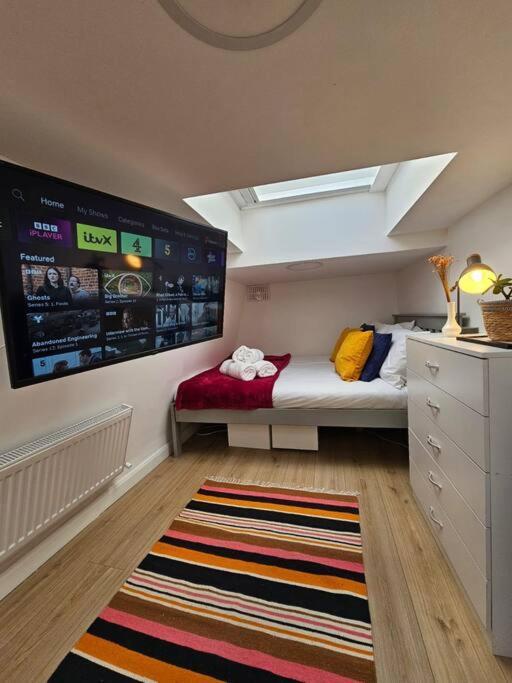 West Kensington Bright Flat Apartment London Exterior photo